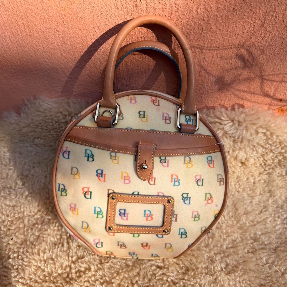 Rare Dooney & Bourke Circle It Bag - Picture 3 of 6